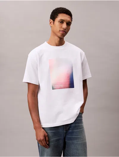 Calvin Klein Jeans Est.1978 Calvin Klein Men's Washed Print Logo Relaxed T-shirt In White