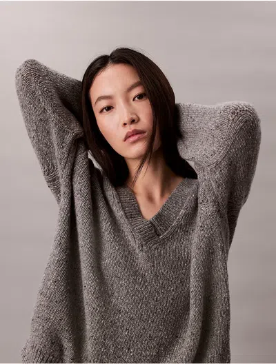 Calvin Klein Jeans Est.1978 Calvin Klein Women's Chunky Relaxed V Neck Sweater In Gray