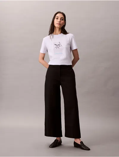 Calvin Klein Jeans Est.1978 Calvin Klein Women's Floral Photo Graphic Classic T-shirt
