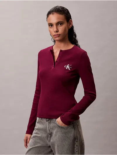 Calvin Klein Jeans Est.1978 Calvin Klein Women's Monologo Rib Henley T-shirt In Burgundy