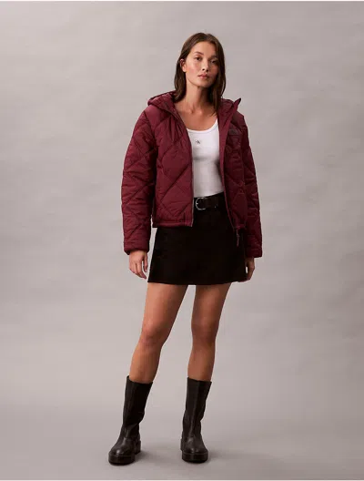 Calvin Klein Jeans Est.1978 Calvin Klein Women's Short Puffer Jacket In Burgundy