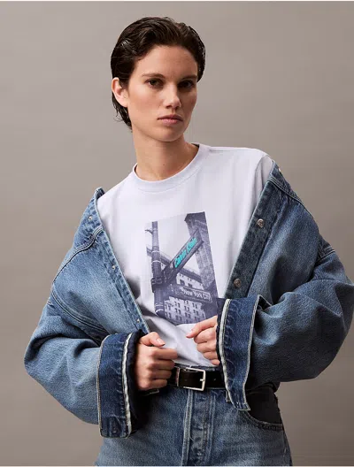 Calvin Klein Jeans Est.1978 Calvin Klein Women's Street Sign Graphic Boxy T-shirt