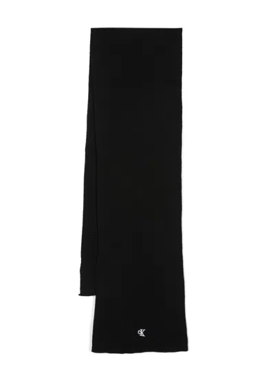 Calvin Klein Jeans Est.1978 Logo-patch Wraparound-style Scarf In Black