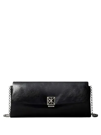 Calvin Klein Logo-plaque Chain-link Cross Body Bag In Black