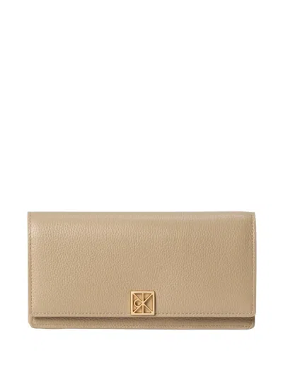 Calvin Klein Logo-plaque Grained Wallet In Pattern