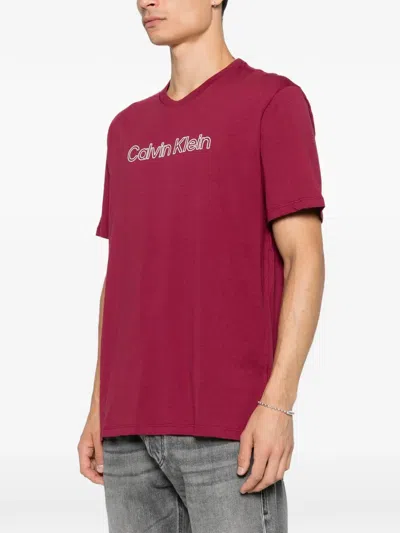 Calvin Klein Logo-print T-shirt In Red