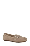 Calvin Klein Lydia Driving Shoe In Neutral