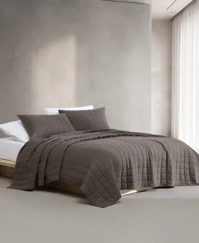 Calvin Klein Melange Flannel Quilt, Queen In Chocolate