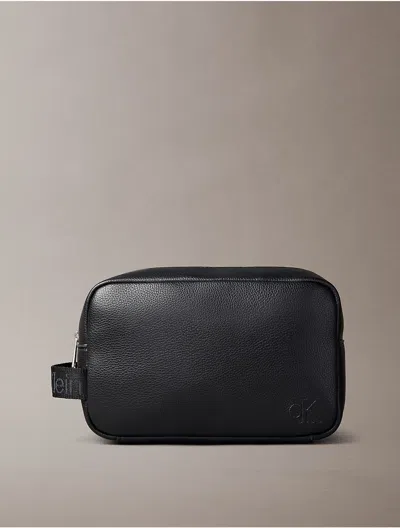Calvin Klein Men's Cargo Dopp Kit In Black