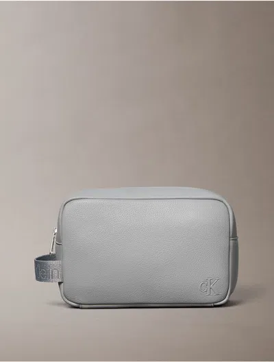 Calvin Klein Men's Cargo Dopp Kit In Gray