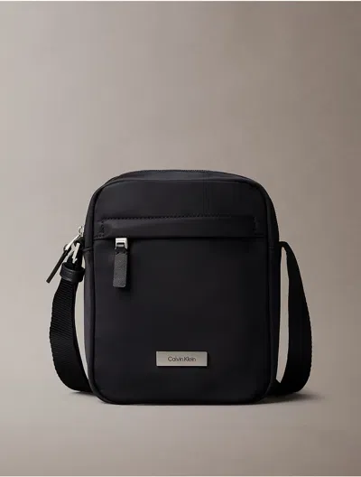 Calvin Klein Men's Matte Nylon Reporter Bag In Black