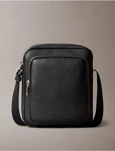Calvin Klein Men's Micro Pebble Reporter Bag In Black