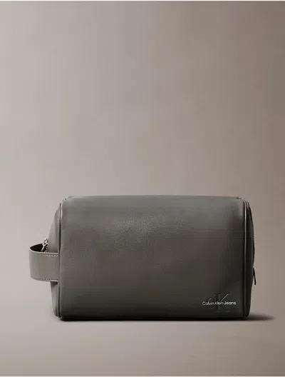 Calvin Klein Men's Monogram Logo Dopp Kit