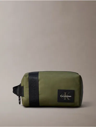 Calvin Klein Men's Monologo Patch Dopp Kit In Brown