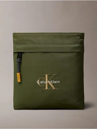 Calvin Klein Men's Nylon Monogram Logo Flatpack In Green