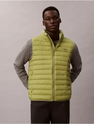 Calvin Klein Men's Nylon Puffer Vest In Green