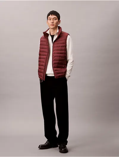 Calvin Klein Men's Nylon Puffer Vest In Red