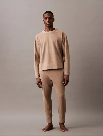 Calvin Klein Men's Plush Fleece Joggers In Brown Heather