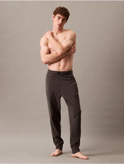 Calvin Klein Men's Plush Fleece Joggers In Charcoal Heather