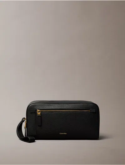 Calvin Klein Men's Premium Leather Dopp Kit In Black
