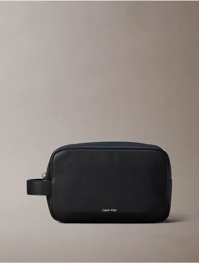 Calvin Klein Men's Raised Logo Dopp Kit In Black