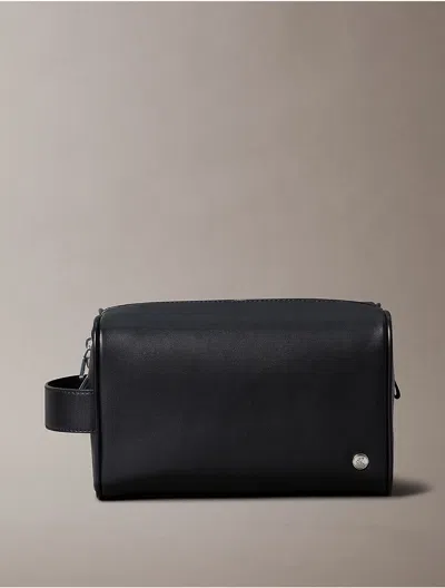 Calvin Klein Men's Solid Dopp Kit