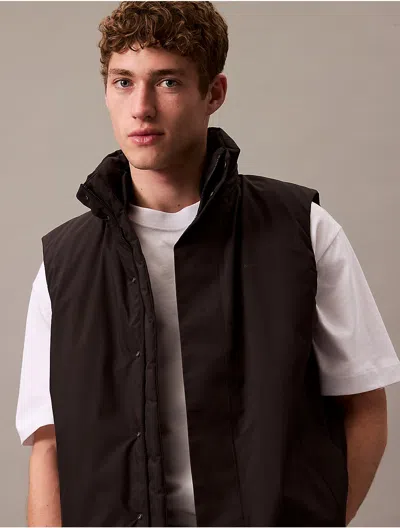 Calvin Klein Men's Tech Hooded Puffer Vest In Black
