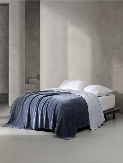 Calvin Klein Modern Lush Reversible Blanket In White