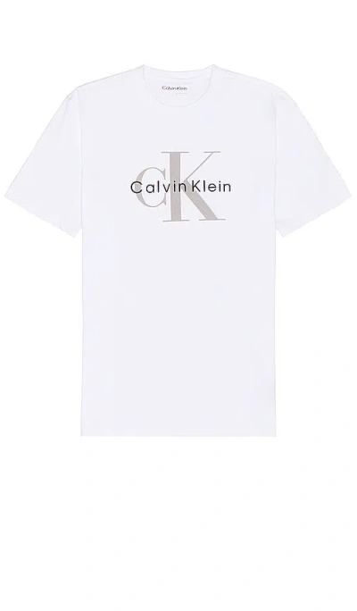 Calvin Klein Mono Logo Tee In 亮白