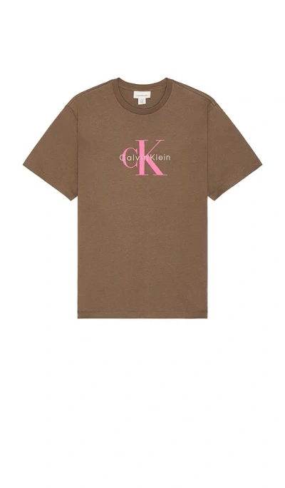 Calvin Klein Monologo Tee In Chocolate Chip