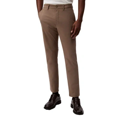 Calvin Klein Pantalon Slim Tech Stretch In Brown