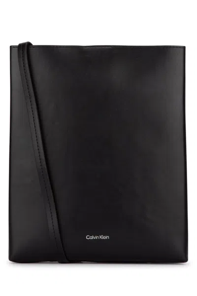 Calvin Klein Paper Bag Ns Crossbo In Black
