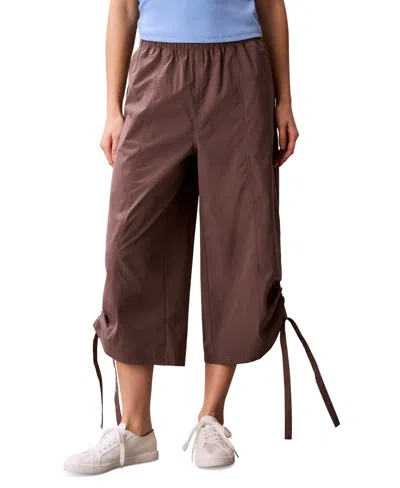 Calvin Klein Performance Women's Cargo Capri Pants In Brown