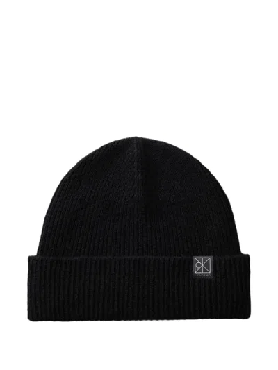 Calvin Klein Ribbed-knit Logo-patch Beanie Hat In Black