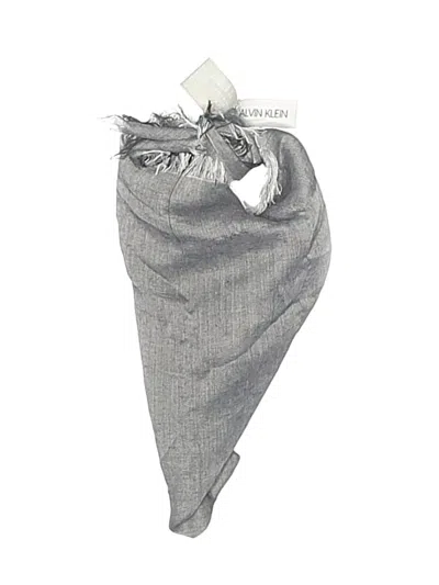 Pre-owned Calvin Klein Scarf In Gray