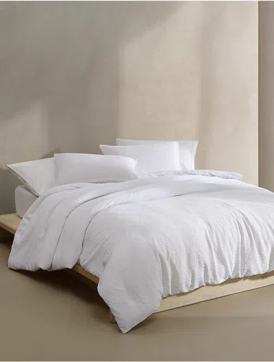Calvin Klein Seersucker Comforter Set In White