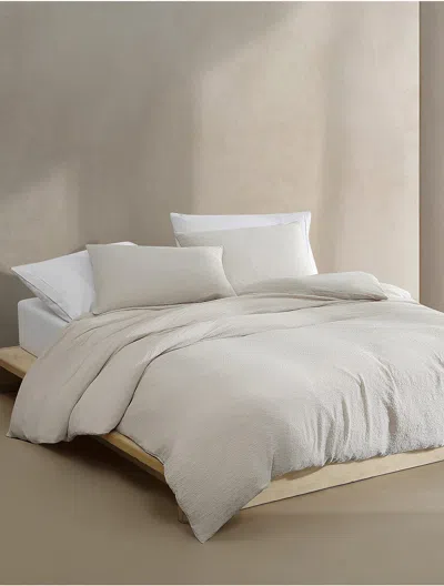 Calvin Klein Seersucker Duvet Set In Neutral