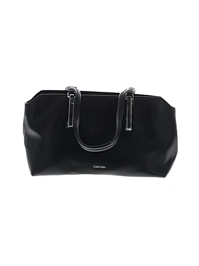 Pre-owned Calvin Klein Shoulder Bag In Black