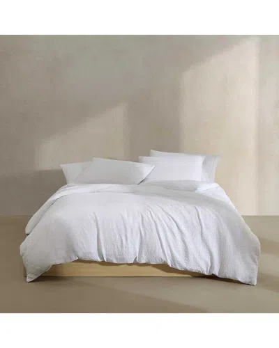 Calvin Klein Solid Seersucker Comforter Set In White
