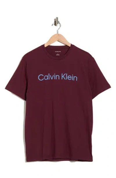 Calvin Klein Standard Logo Cotton Crewneck T-shirt In Burgundy