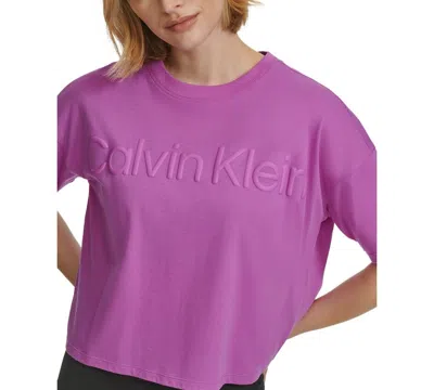 Calvin Klein T-shirt Women's Lotus Raised Logo Cropped Top Performance Fts549 In Purple
