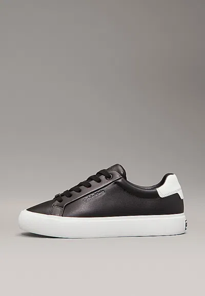 Calvin Klein Vulc Lace Up Sneakers In Nero