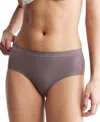 Calvin Klein Women's Bonded Flex Boyshort In Sparrow