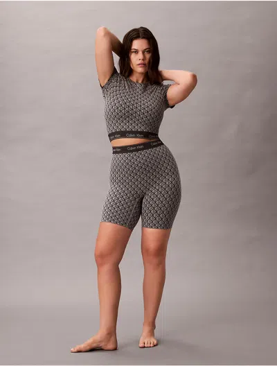 Calvin Klein Women's Icon Shapewear Mid Thigh Short In Gray