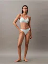 Calvin Klein Women's Invisibles Gel Wire Lightly Lined Bralette