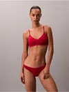 Calvin Klein Women's Invisibles Gel Wire Lightly Lined Bralette In Red