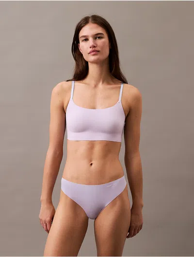 Calvin Klein Women's Invisibles Wirefree Lightly Lined Bralette