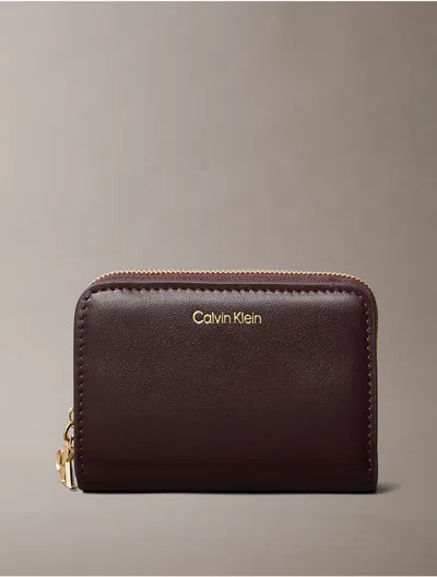 Calvin Klein Women's Leather Medium Zip Wallet In Brown