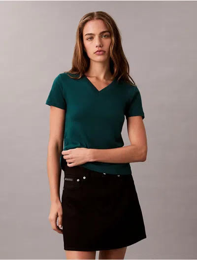 Calvin Klein Women's Liquid Cotton Relaxed V-neck T-shirt In Green