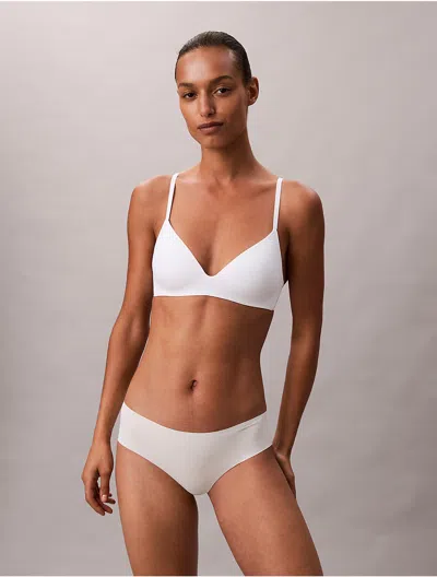 Calvin Klein Women's Perfectly Fit Wirefree T-shirt Bra In White